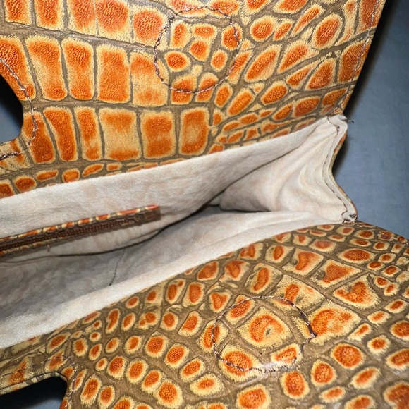 Clarita Accessories Handmade Alligator Skin Leather Two-Tone Bag - Picture 6 of 11